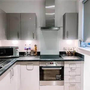 luxury-apartment-1-min-from-station.brighton-hotels-england.com/