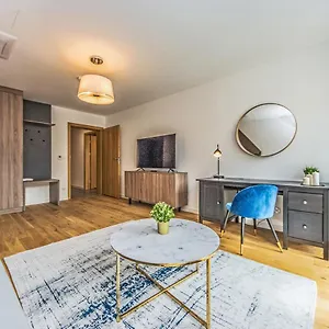 https://bh-properties-apartamenty-teatr-wybrzee.gdanskhotel.org