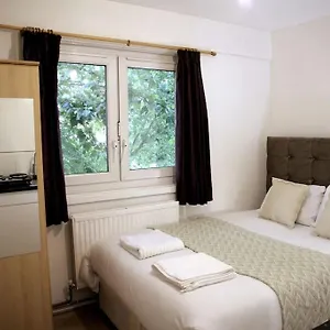 Ensuite With Kitchen Stunning Double-bed In Zone 2 Appartamento