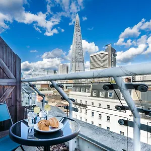 Apartment Bridge Penthouse - Luxury, London